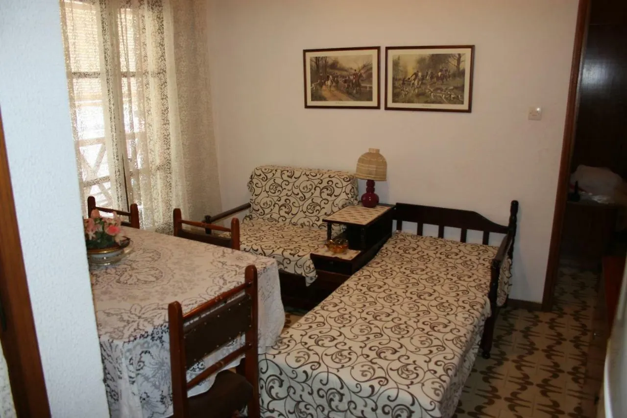 Entire Traditional Apartment At The Sea Nea Plagia