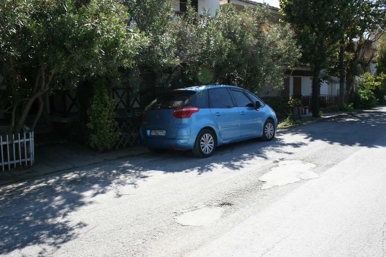 Entire Traditional Apartment At The Sea Nea Plagia