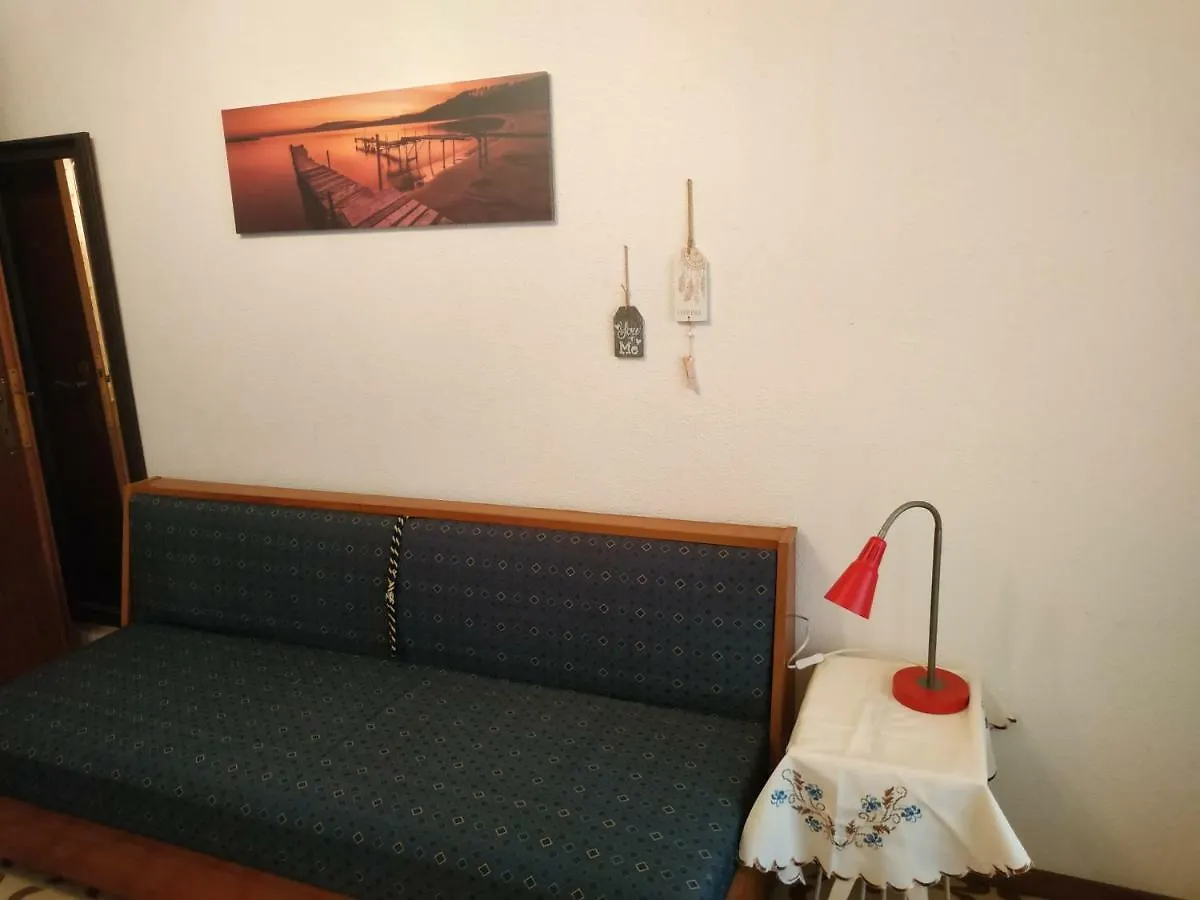 Entire Traditional Apartment At The Sea Nea Plagia