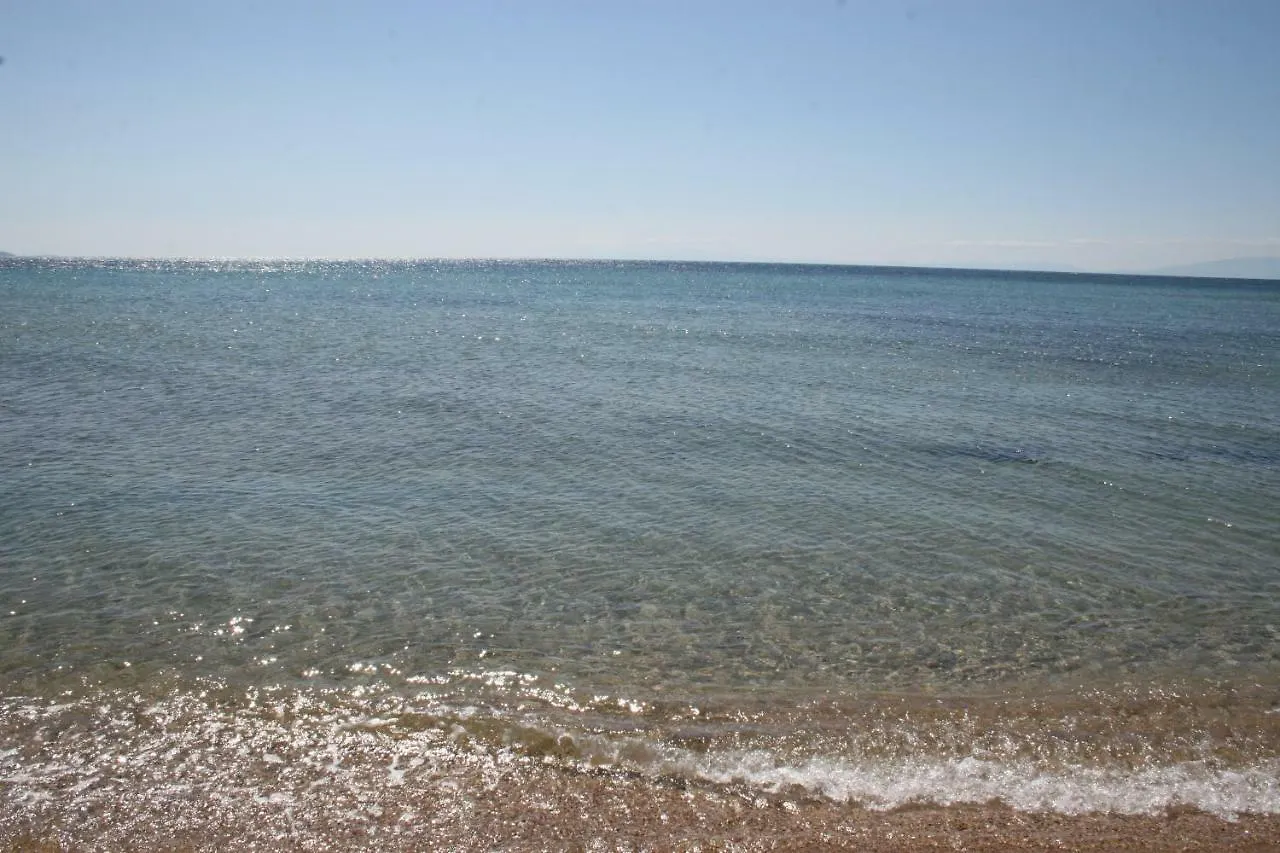 Entire Traditional Apartment At The Sea Nea Plagia Greece