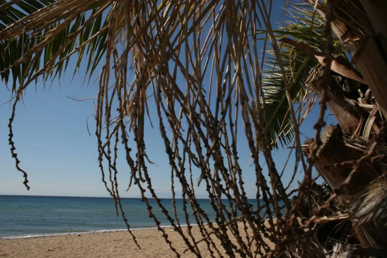 Entire Traditional Apartment At The Sea Nea Plagia