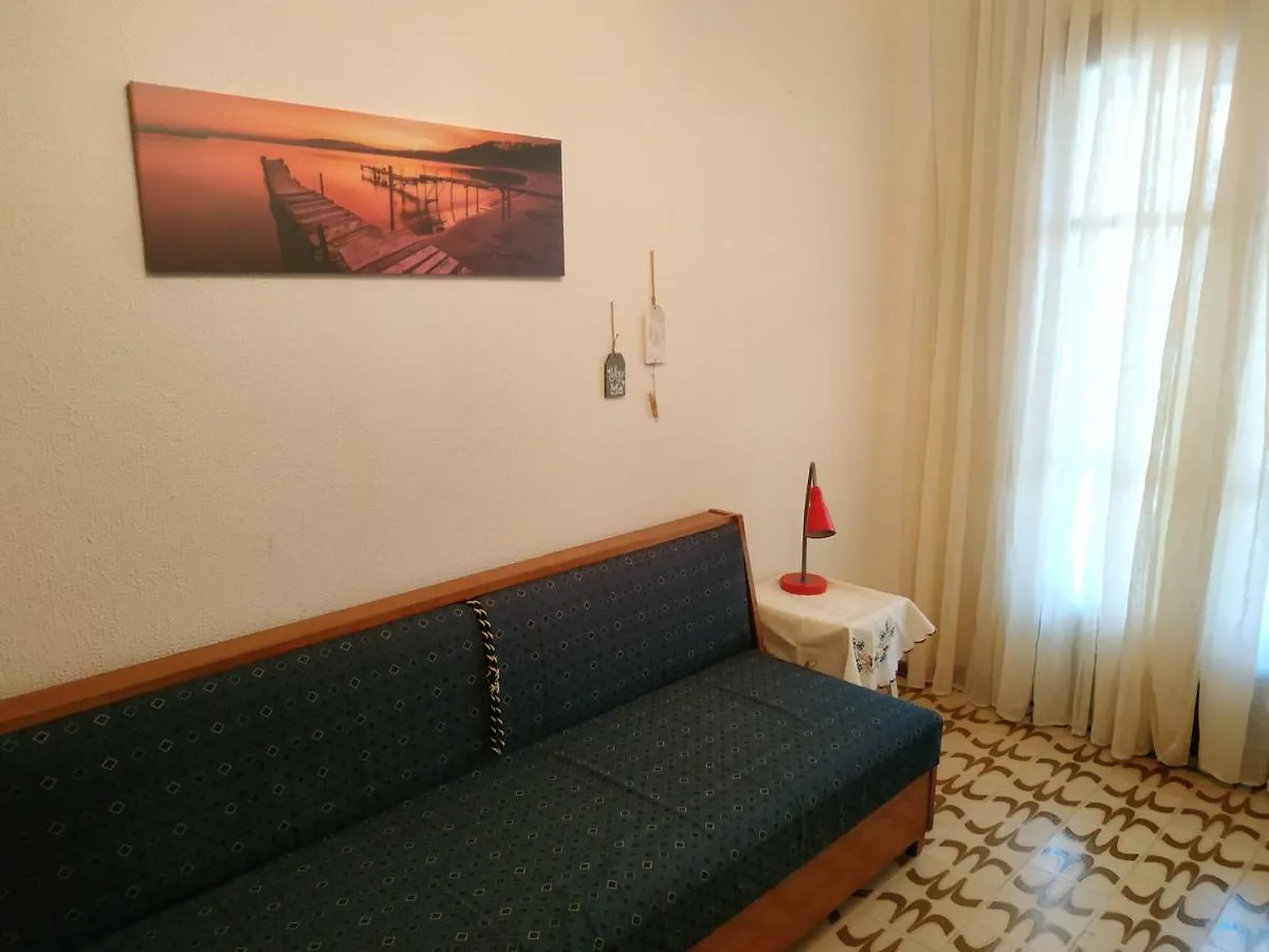 Entire Traditional Apartment At The Sea Nea Plagia