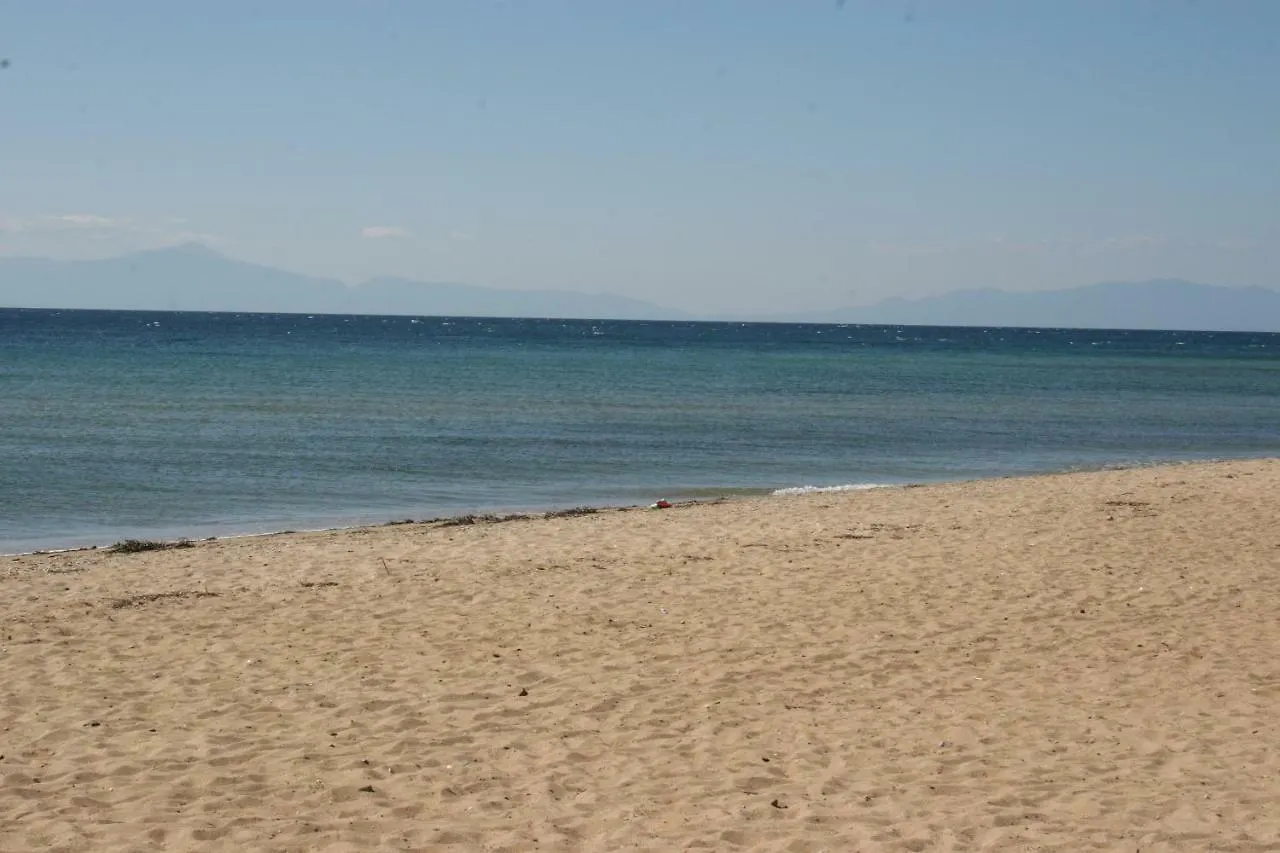 Entire Traditional Apartment At The Sea Nea Plagia Greece